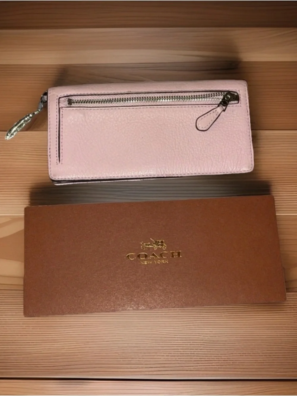 Coach Pink Leather Snap Slim Wallet With Silver Hardware & Unbranded Charm - Picture 2 of 11